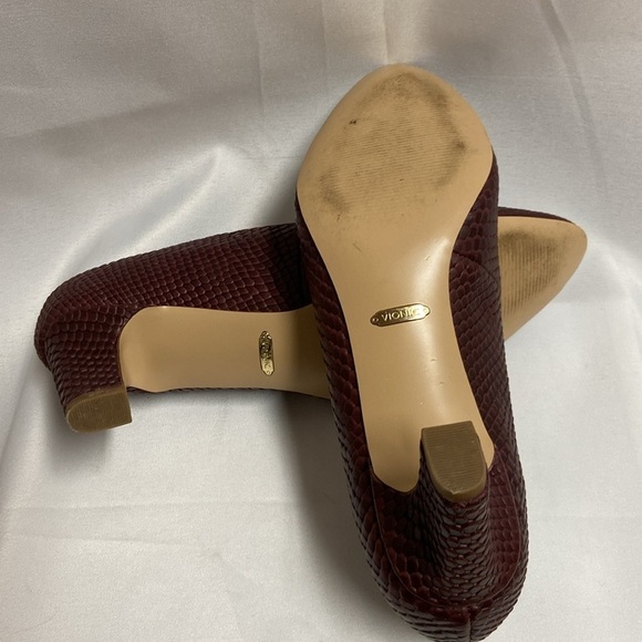 Vionic Madison Mia Snake Embossed Leather Pumps Heels Burgundy Size 9 - Picture 7 of 7